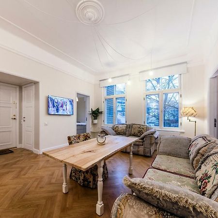Modern History Apartment تالين المظهر الخارجي الصورة