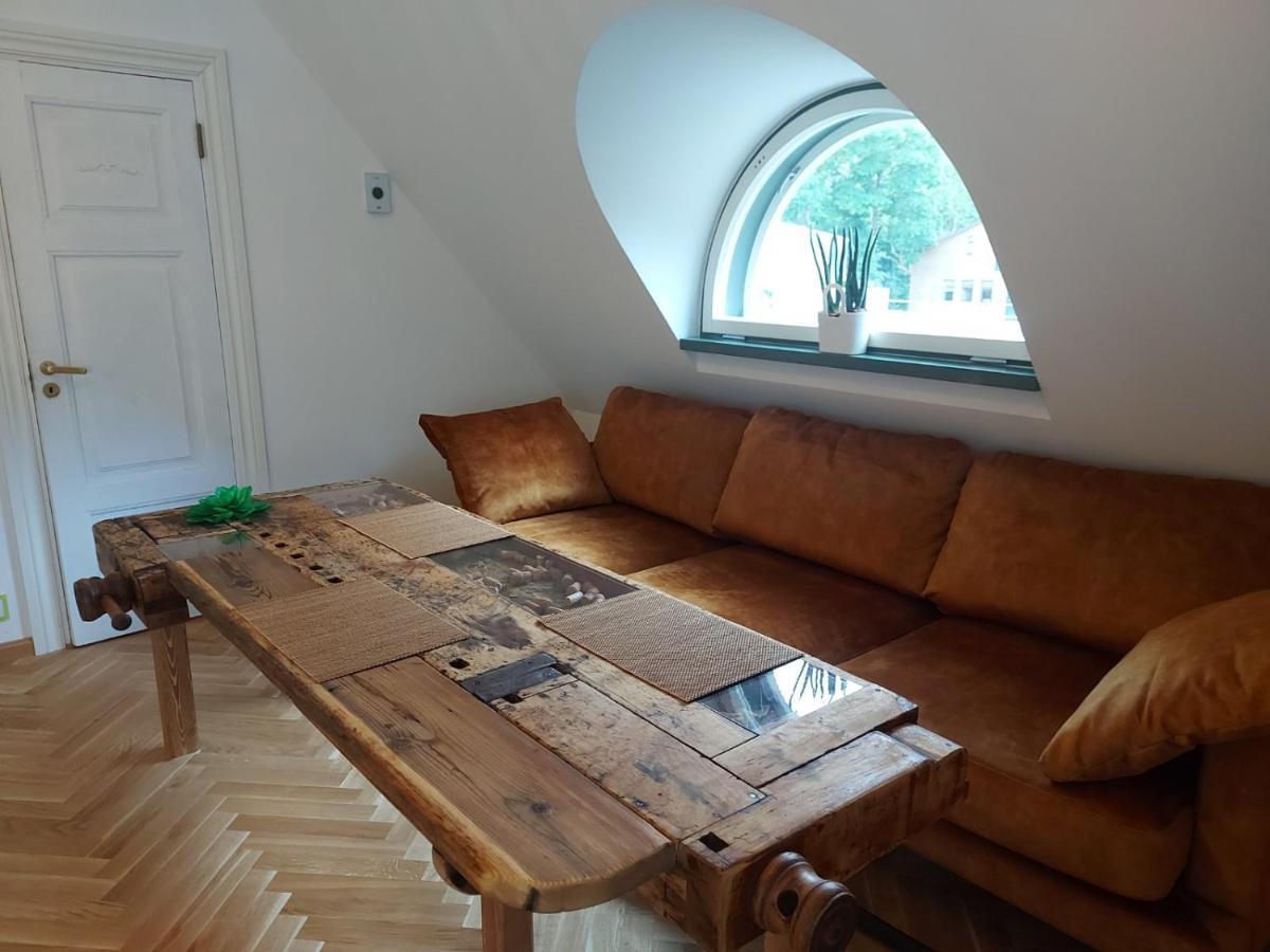 Modern History Apartment تالين المظهر الخارجي الصورة
