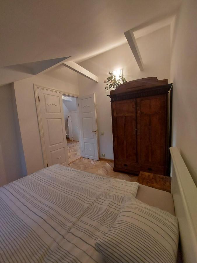 Modern History Apartment تالين المظهر الخارجي الصورة