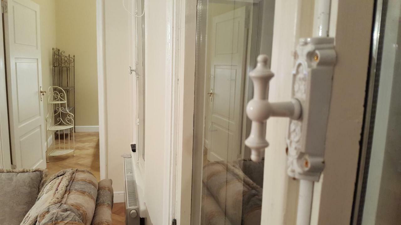 Modern History Apartment تالين المظهر الخارجي الصورة