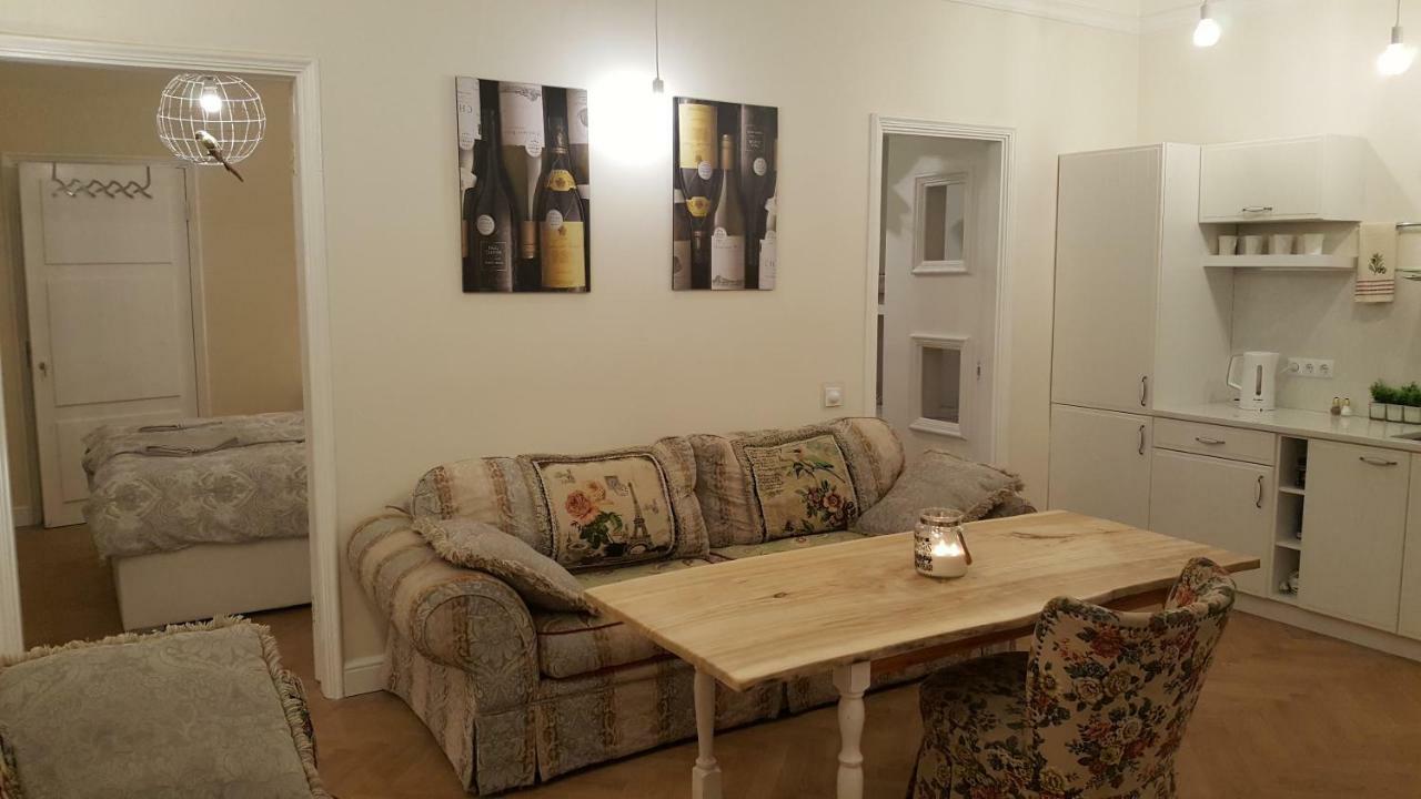 Modern History Apartment تالين المظهر الخارجي الصورة