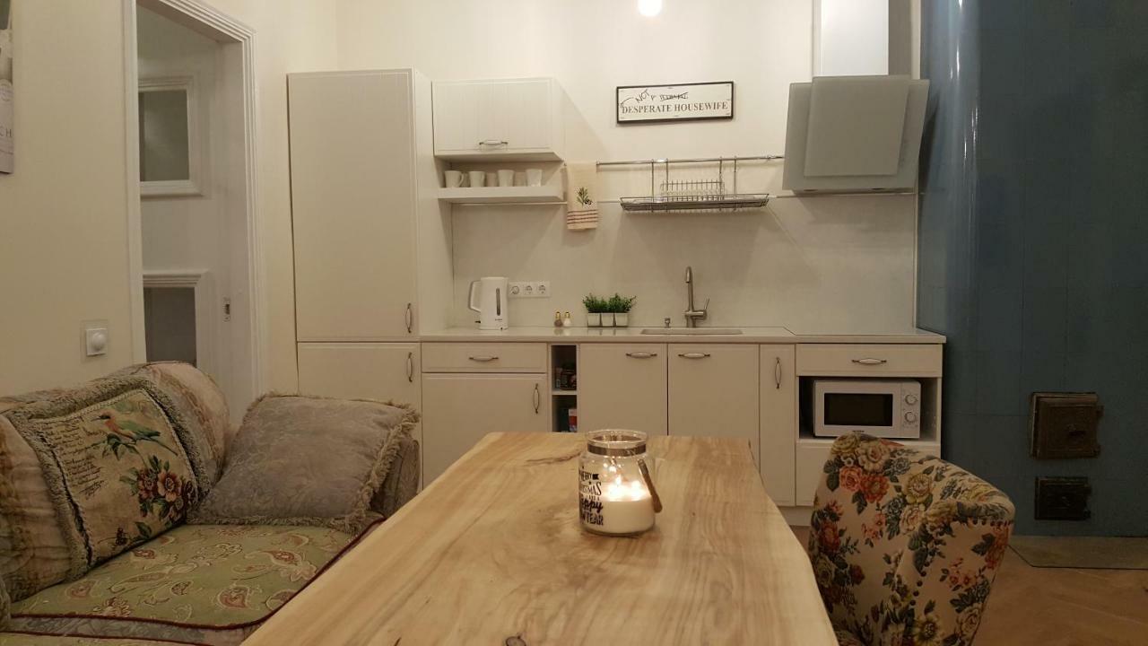Modern History Apartment تالين المظهر الخارجي الصورة