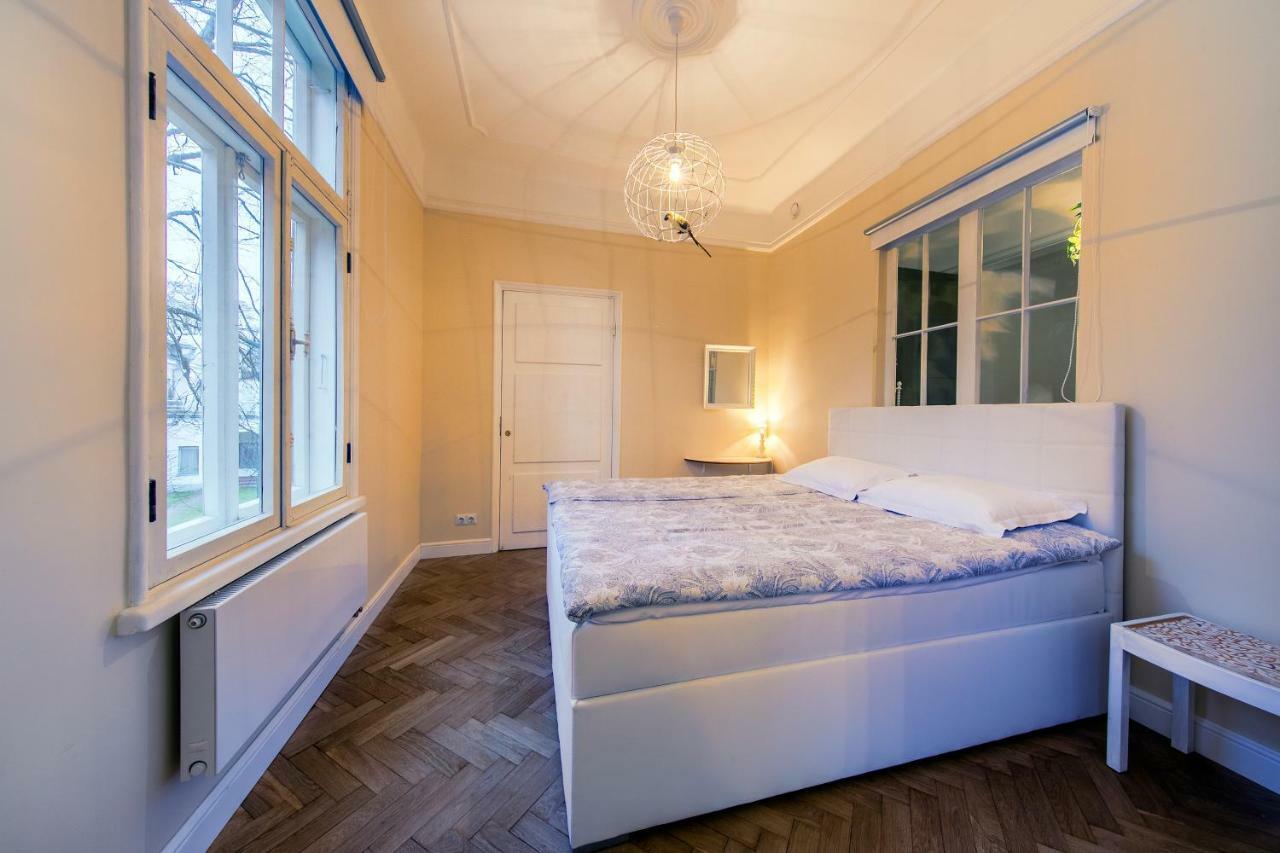 Modern History Apartment تالين المظهر الخارجي الصورة