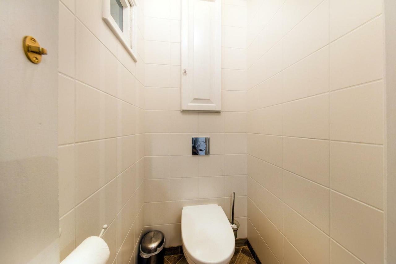Modern History Apartment تالين المظهر الخارجي الصورة