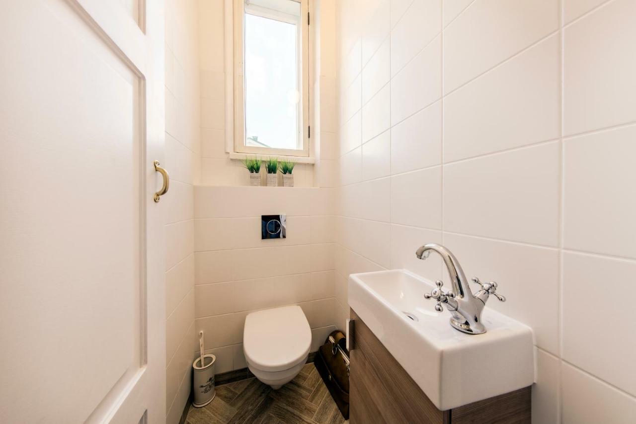 Modern History Apartment تالين المظهر الخارجي الصورة