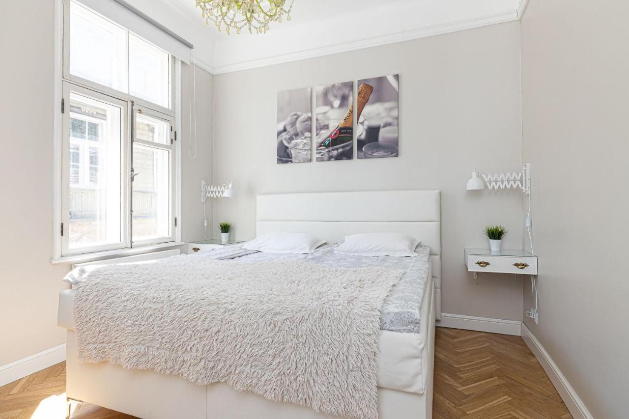 Modern History Apartment تالين المظهر الخارجي الصورة