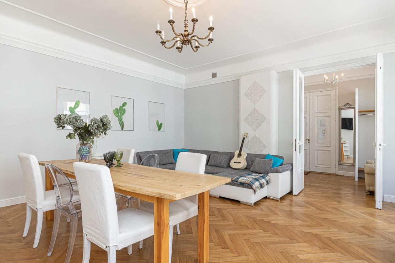 Modern History Apartment تالين المظهر الخارجي الصورة